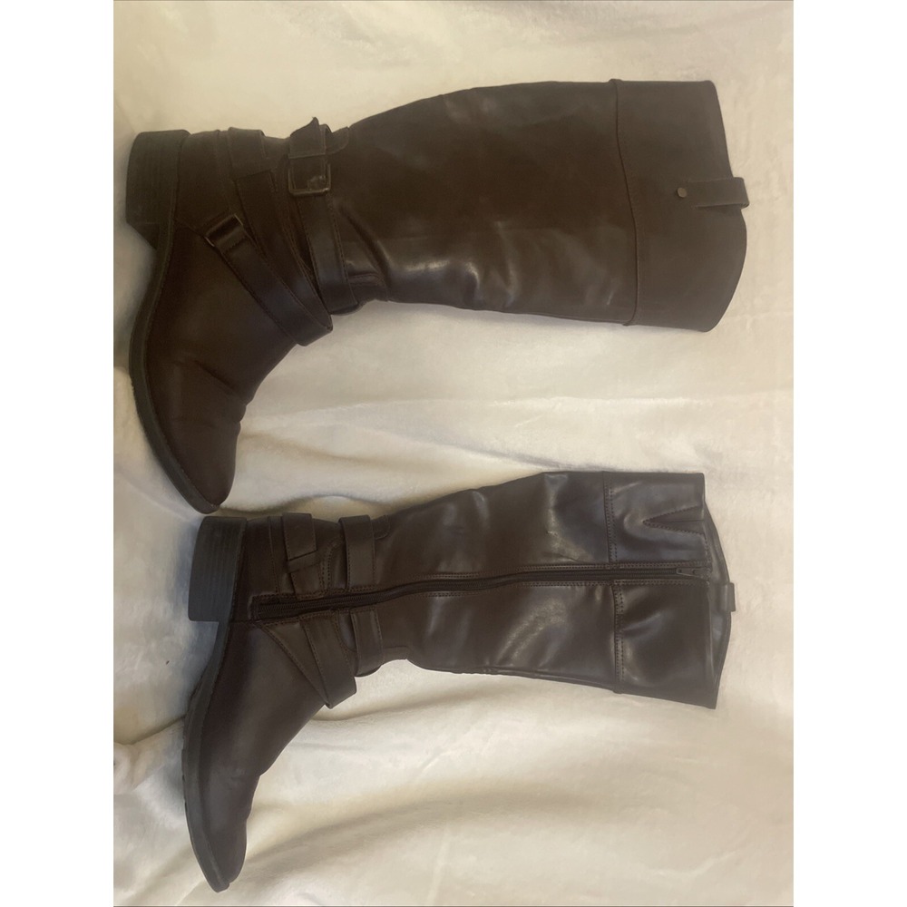Size 9.5 Tall Brown Boots w/Side Zip Up Merona
